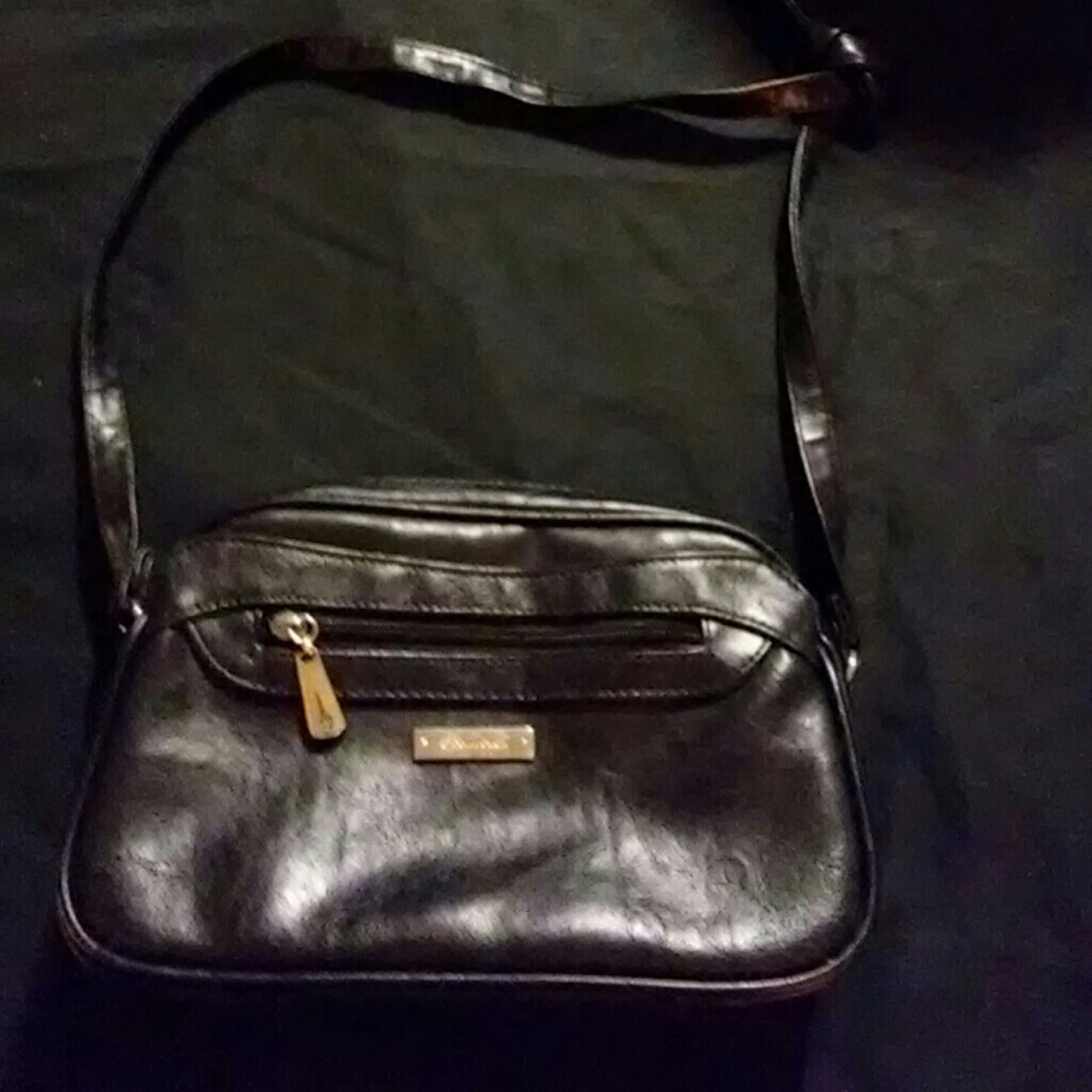 Small shoulder bag